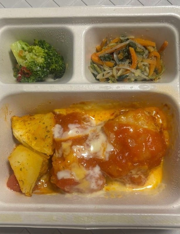 三ツ星ファーム チーズをまとったトマトチキン