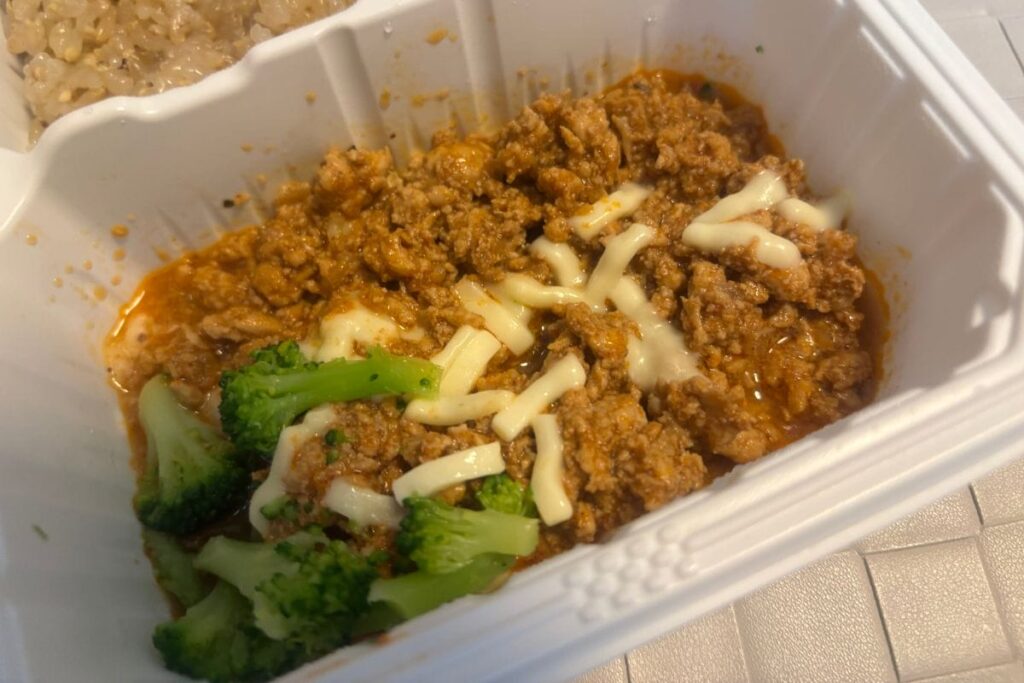 チーズとトマトのタコミートセットメイン