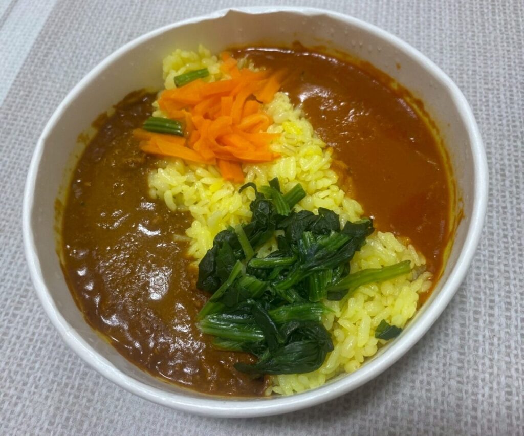 いまどきごはん　2種盛りキーマ＆トマトカレー写真