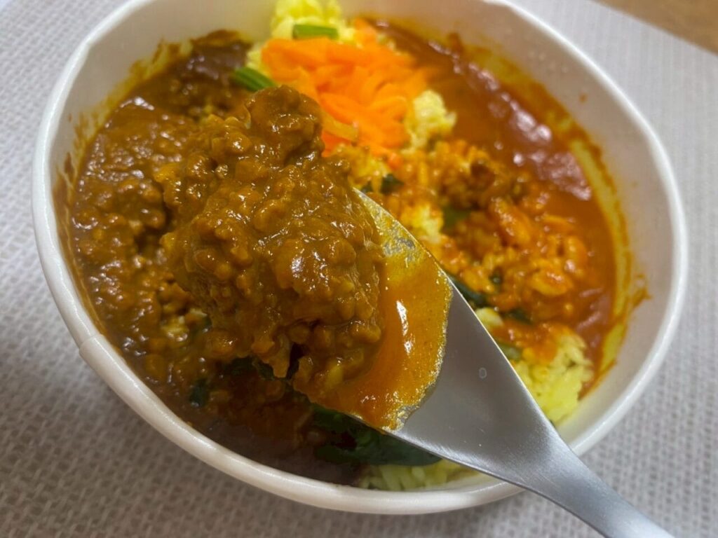 いまどきごはん　2種盛りキーマ＆トマトカレー写真